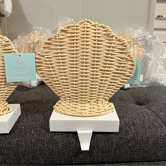 TROPICAL CHRISTMAS BEACH DECOR SEASHELL STOCKING HOLDER NEW - Picture 1 of 5